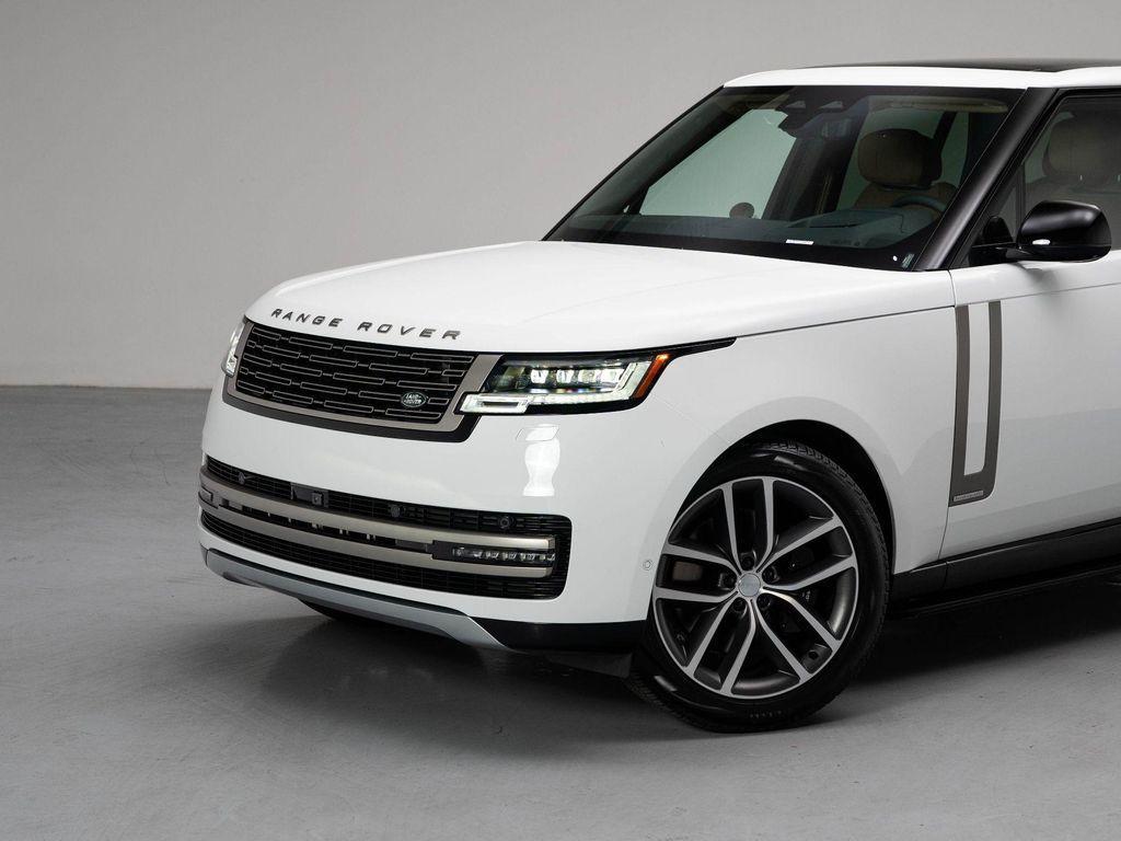 new 2025 Land Rover Range Rover car