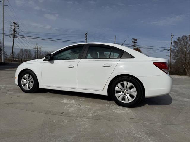 used 2014 Chevrolet Cruze car, priced at $4,800