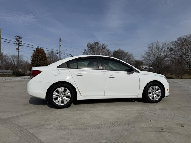 used 2014 Chevrolet Cruze car, priced at $4,800