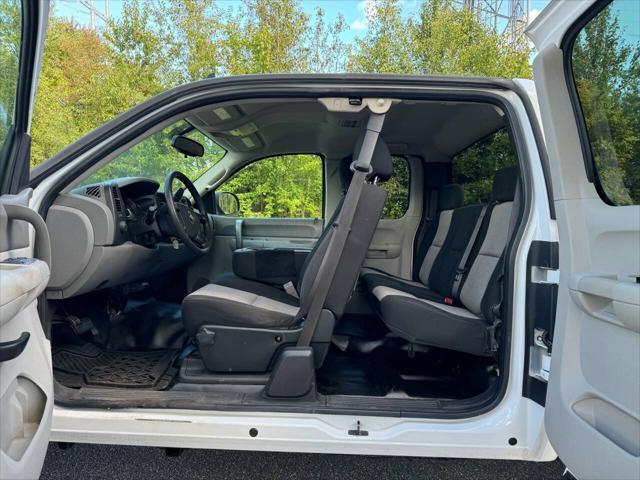 used 2008 Chevrolet Silverado 2500 car, priced at $8,300