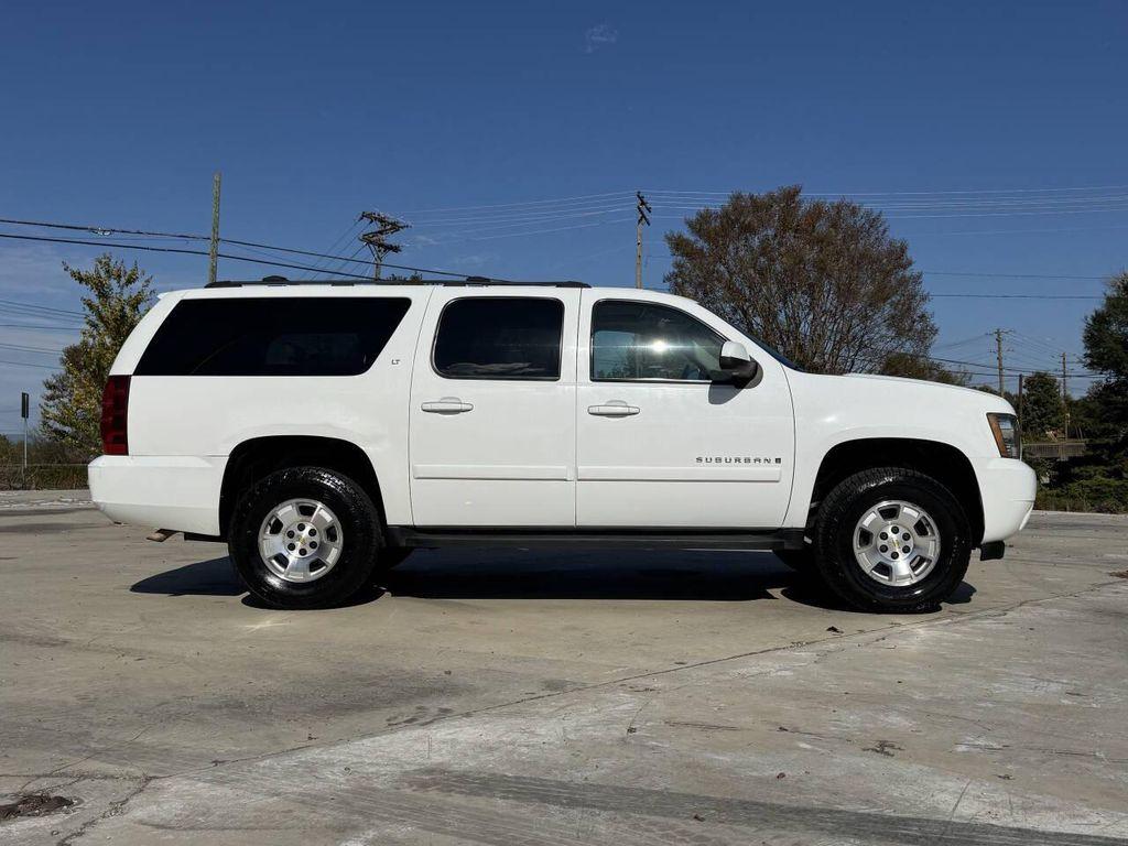 used 2007 Chevrolet Suburban car, priced at $5,975