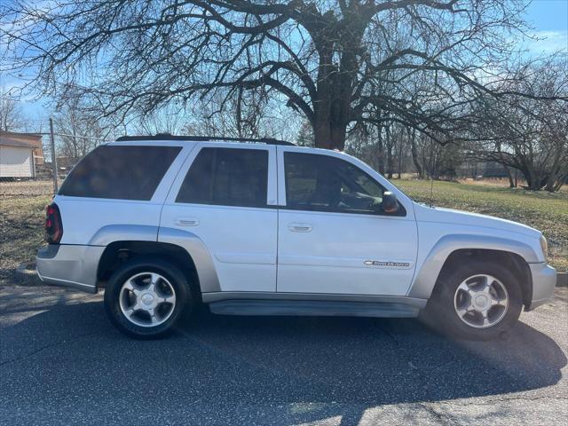 used 2004 Chevrolet TrailBlazer car, priced at $3,975