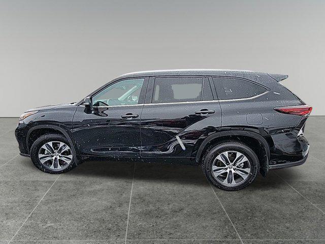 new 2024 Toyota Highlander car, priced at $42,993