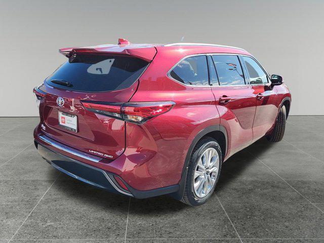 used 2020 Toyota Highlander car, priced at $36,890