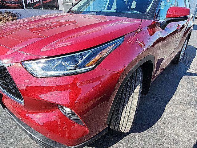 used 2020 Toyota Highlander car, priced at $36,890