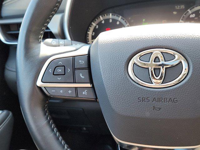 used 2020 Toyota Highlander car, priced at $36,890