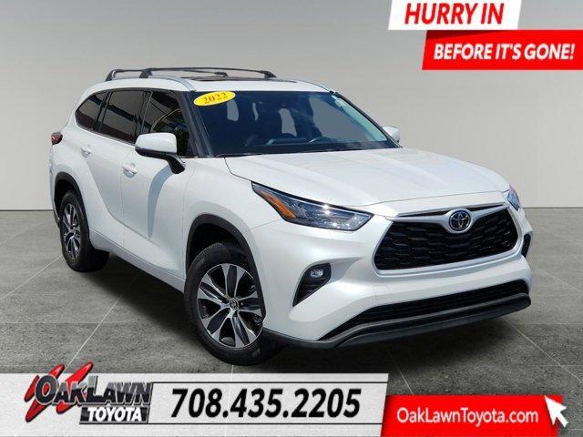 used 2022 Toyota Highlander car, priced at $39,866