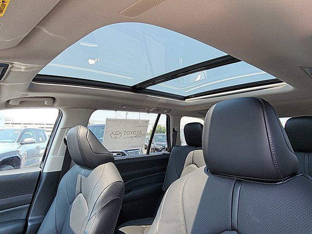 new 2025 Toyota Grand Highlander car, priced at $52,183