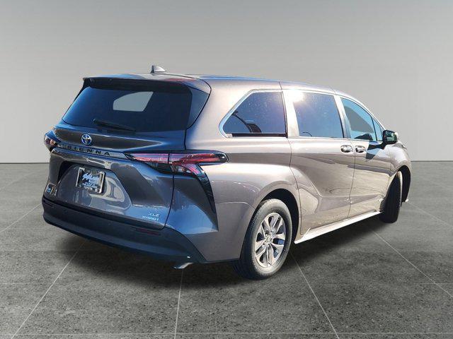 used 2021 Toyota Sienna car, priced at $37,256