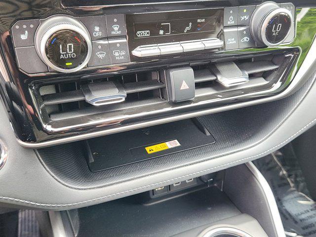 used 2023 Toyota Highlander car, priced at $43,637