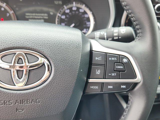 used 2024 Toyota Highlander car, priced at $45,947