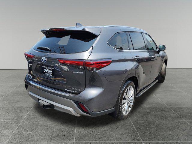 used 2023 Toyota Highlander Hybrid car, priced at $49,300