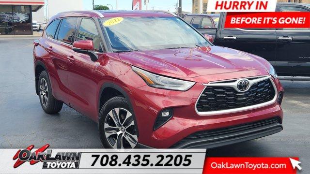 used 2022 Toyota Highlander car, priced at $37,036