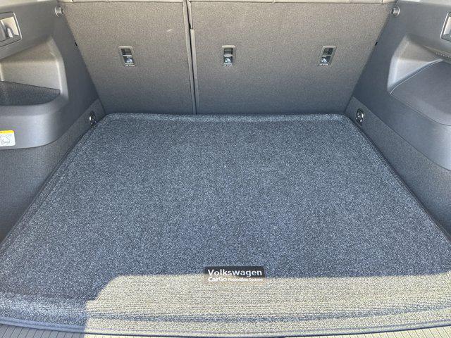 new 2025 Volkswagen Tiguan car, priced at $33,550