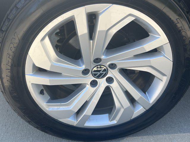 used 2021 Volkswagen Atlas car, priced at $17,991