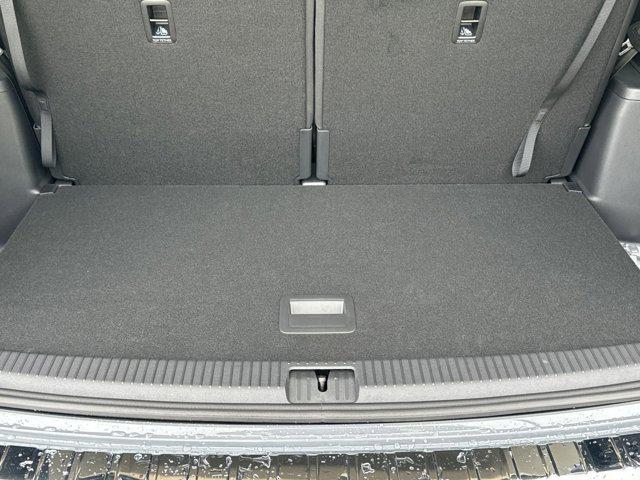 new 2025 Volkswagen Atlas car, priced at $47,014