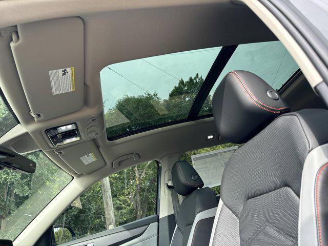new 2025 Volkswagen Atlas car, priced at $47,014