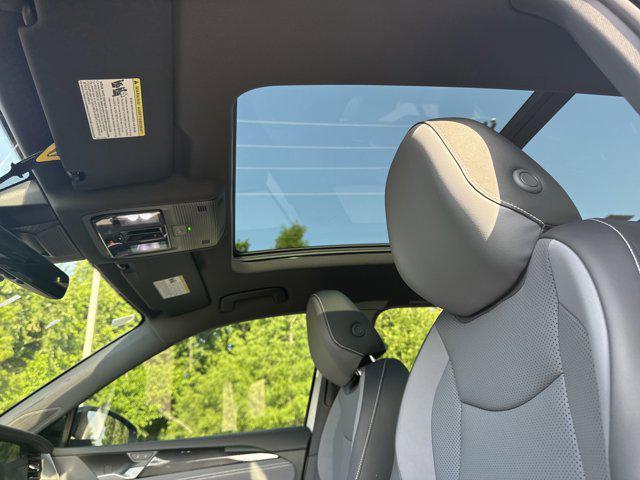 new 2025 Volkswagen Tiguan car, priced at $40,226