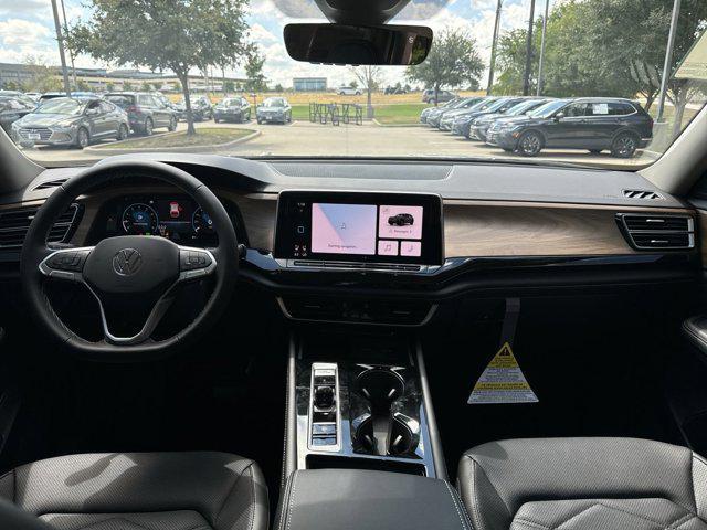 new 2025 Volkswagen Atlas car, priced at $43,402