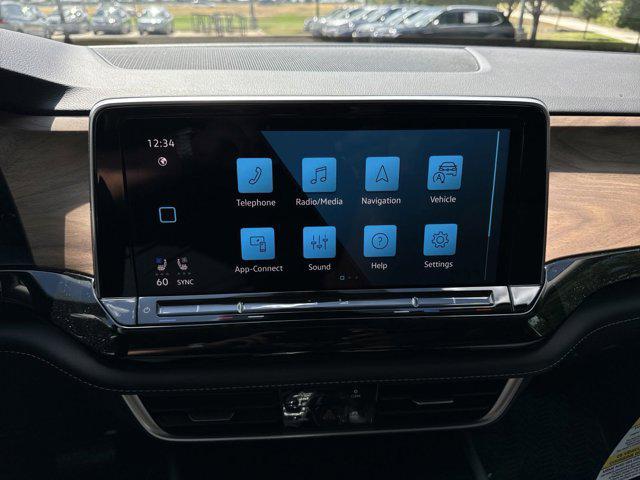new 2025 Volkswagen Atlas car, priced at $43,402