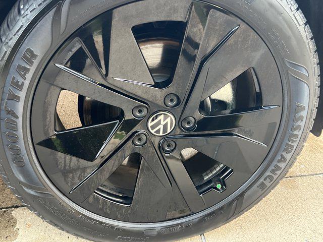 used 2025 Volkswagen Taos car, priced at $27,991