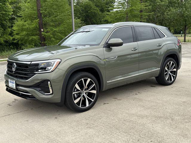 new 2026 Volkswagen Atlas Cross Sport car, priced at $53,775