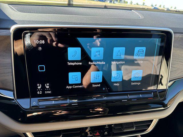new 2025 Volkswagen Atlas car, priced at $41,666