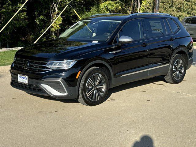 new 2024 Volkswagen Tiguan car, priced at $33,538