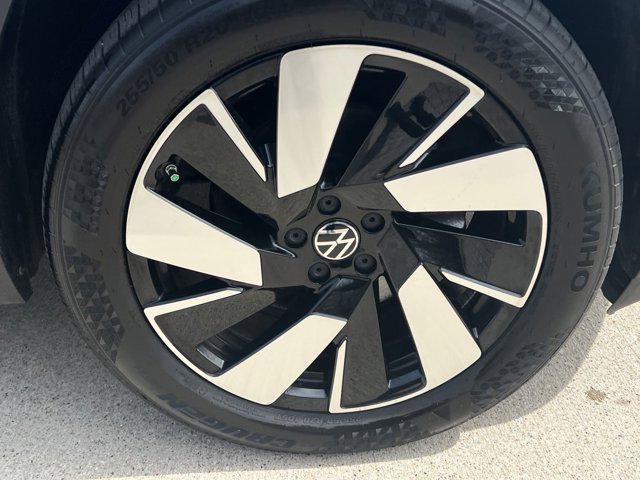 used 2024 Volkswagen Atlas Cross Sport car, priced at $37,571