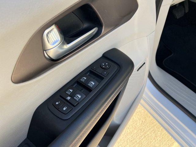 used 2019 Chrysler Pacifica car, priced at $20,800