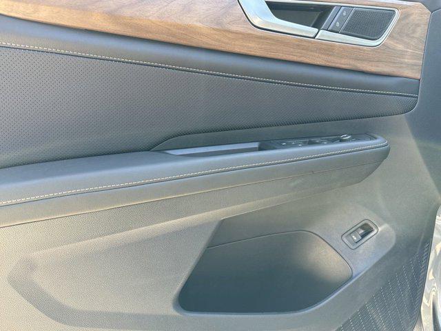 new 2026 Volkswagen Atlas car, priced at $44,673