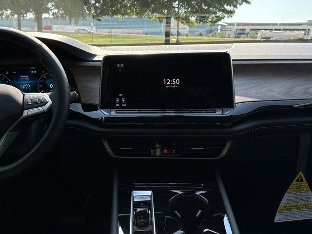 new 2026 Volkswagen Atlas car, priced at $44,673