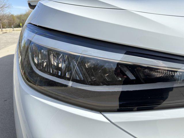 new 2025 Volkswagen ID.4 car, priced at $40,720