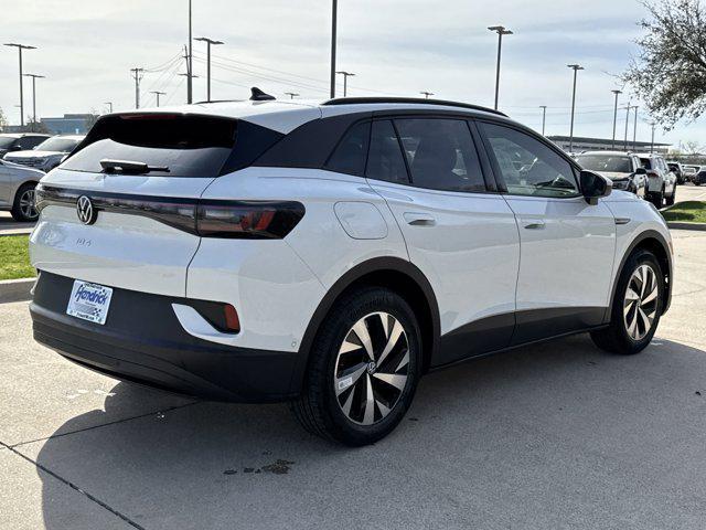 new 2025 Volkswagen ID.4 car, priced at $40,720
