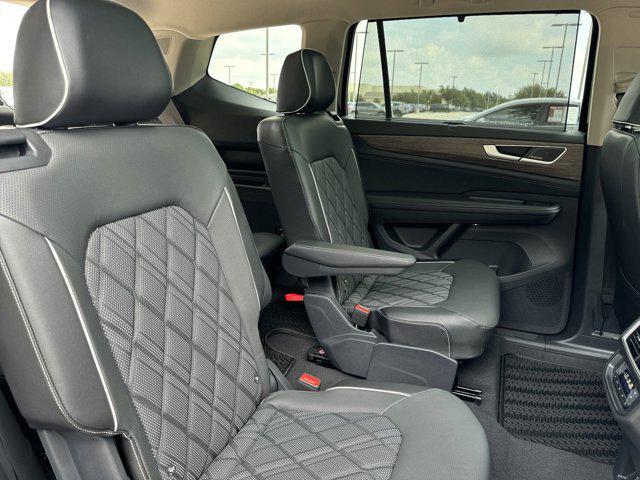 new 2025 Volkswagen Atlas car, priced at $56,551