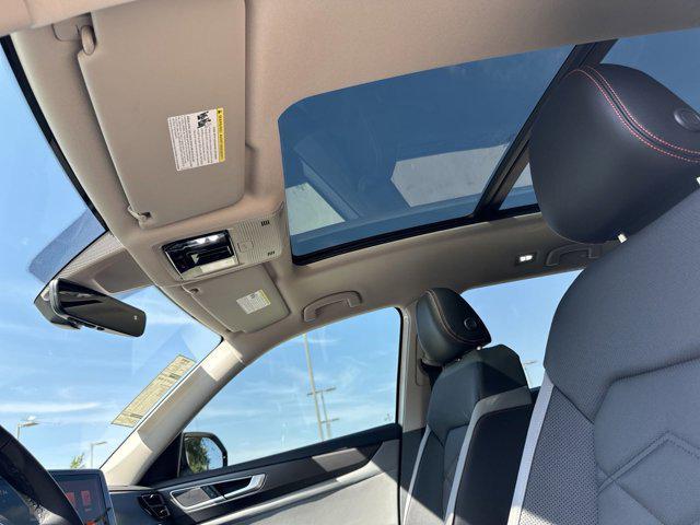new 2025 Volkswagen Atlas car, priced at $49,677