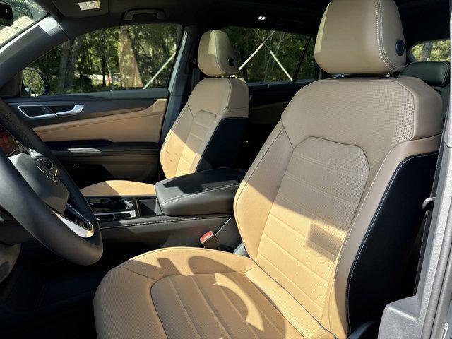 new 2026 Volkswagen Atlas Cross Sport car, priced at $51,446