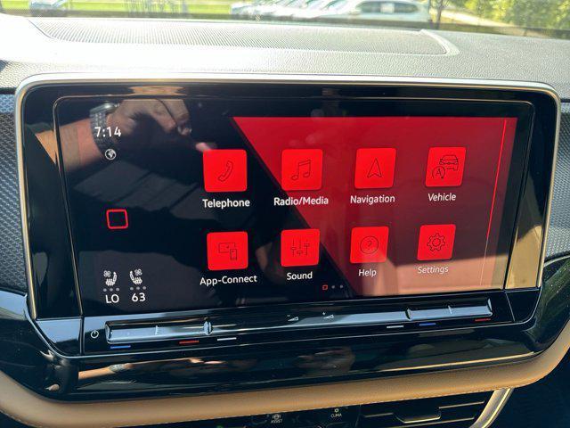 new 2026 Volkswagen Atlas Cross Sport car, priced at $51,446