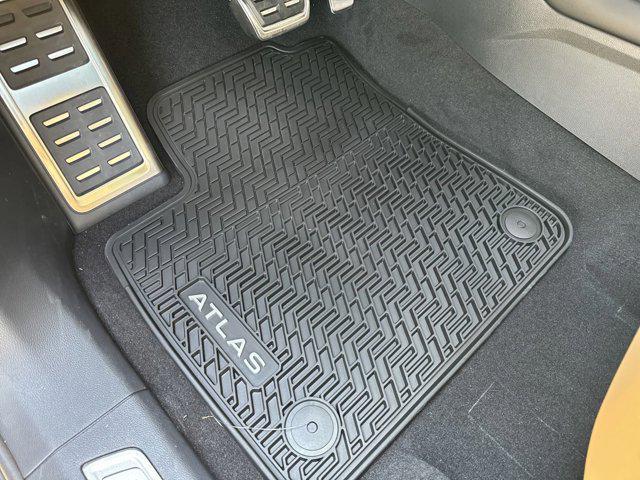 new 2026 Volkswagen Atlas Cross Sport car, priced at $51,446