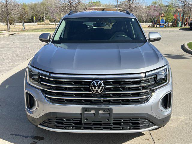 used 2024 Volkswagen Atlas car, priced at $35,451