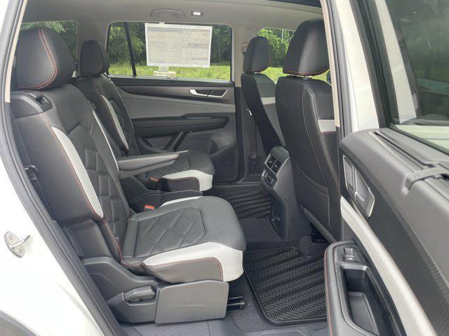 new 2024 Volkswagen Atlas car, priced at $45,221