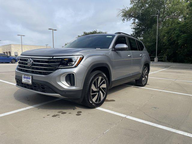 new 2024 Volkswagen Atlas car, priced at $39,564