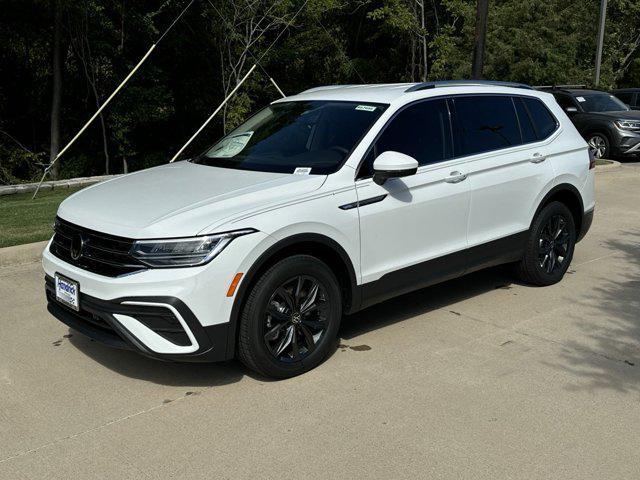 new 2024 Volkswagen Tiguan car, priced at $28,633