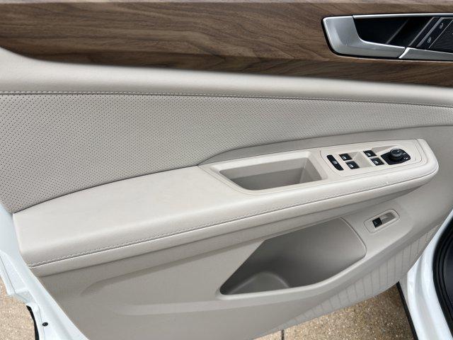 used 2025 Volkswagen Atlas car, priced at $42,991