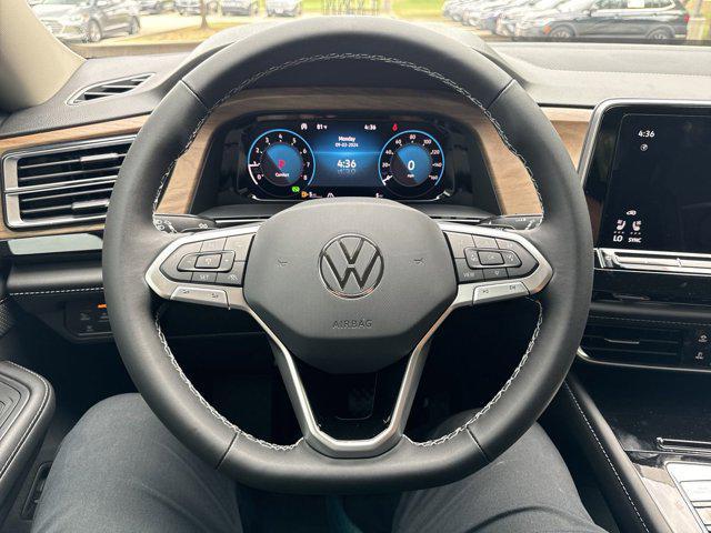 new 2025 Volkswagen Atlas car, priced at $41,319