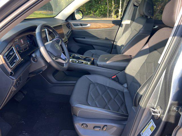 used 2025 Volkswagen Atlas car, priced at $37,991