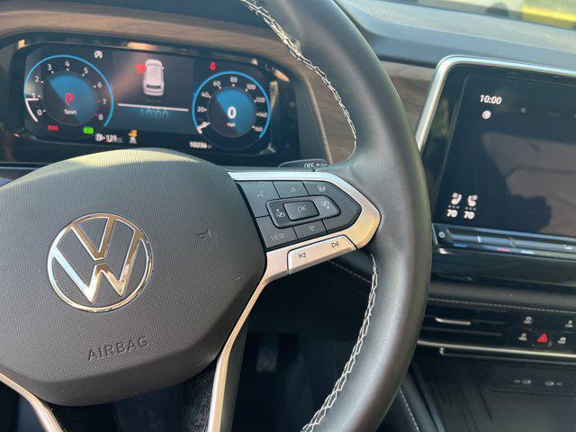 used 2025 Volkswagen Atlas car, priced at $37,991