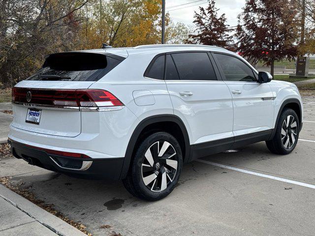 new 2025 Volkswagen Atlas Cross Sport car, priced at $44,916