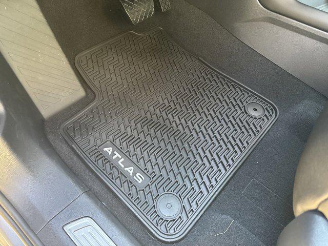 new 2026 Volkswagen Atlas car, priced at $44,153