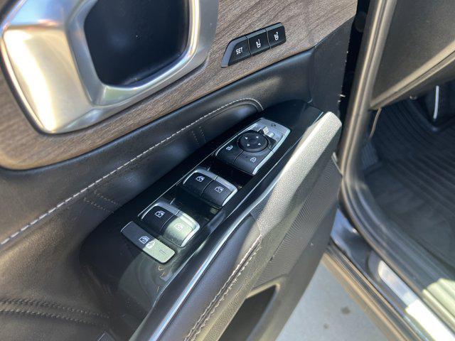 used 2023 Kia Sorento car, priced at $36,991